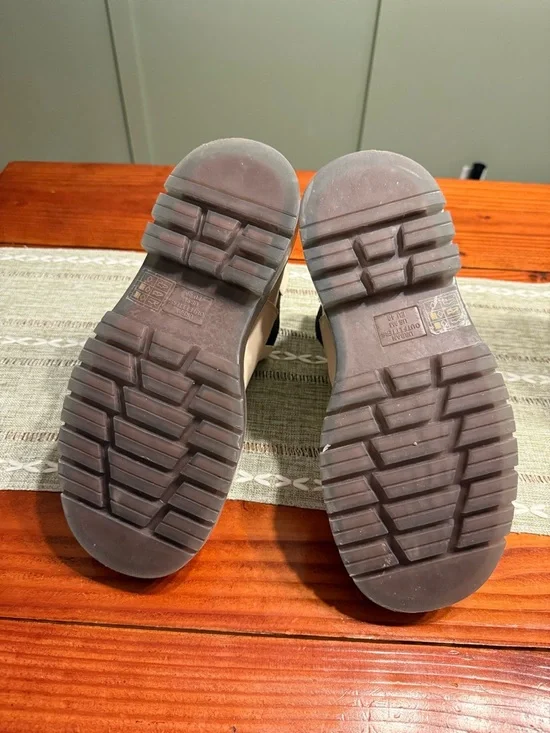 UO Urban Outfitters Cream & Brown Dana Short Chelsea Boot Chunky Platform - 9 - Picture 11 of 11